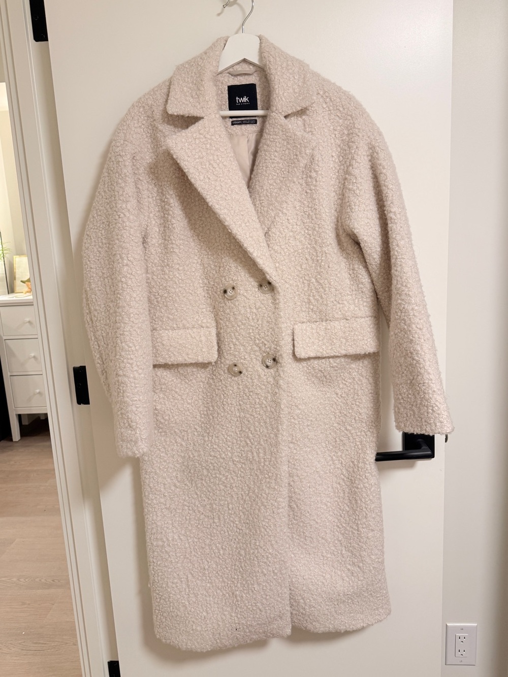 Twik Coat